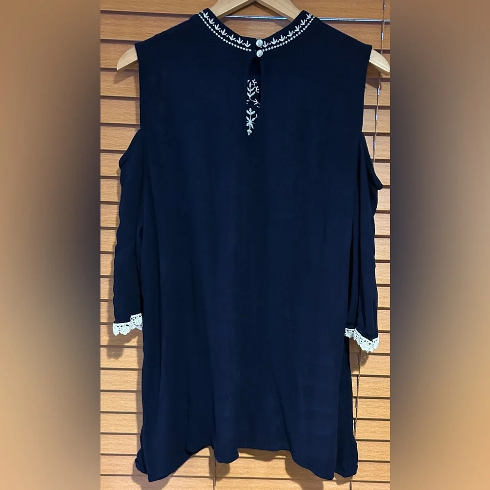 Like NEW new directions Navy Cold-Shoulder Tunic with White Embroidery - Picture 6 of 7
